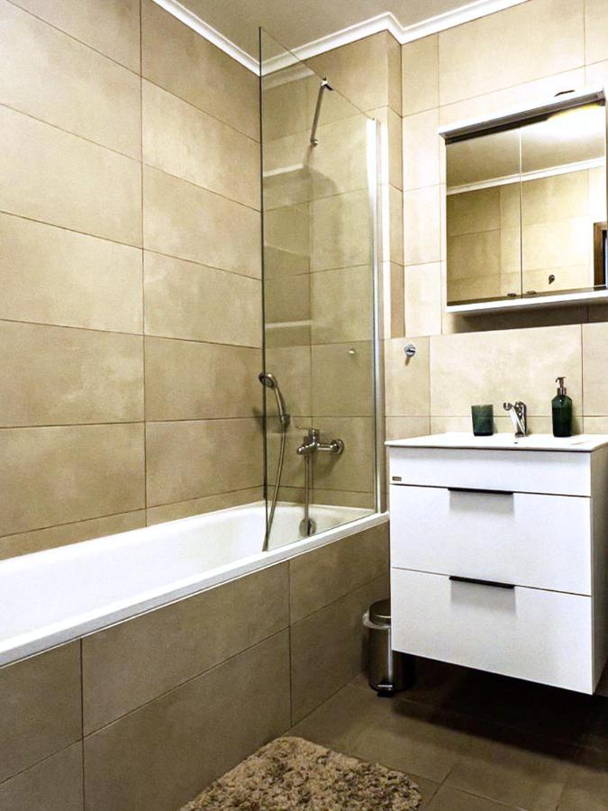 Elegant Escape Apartment I - City Centre Pressburg Exterior foto